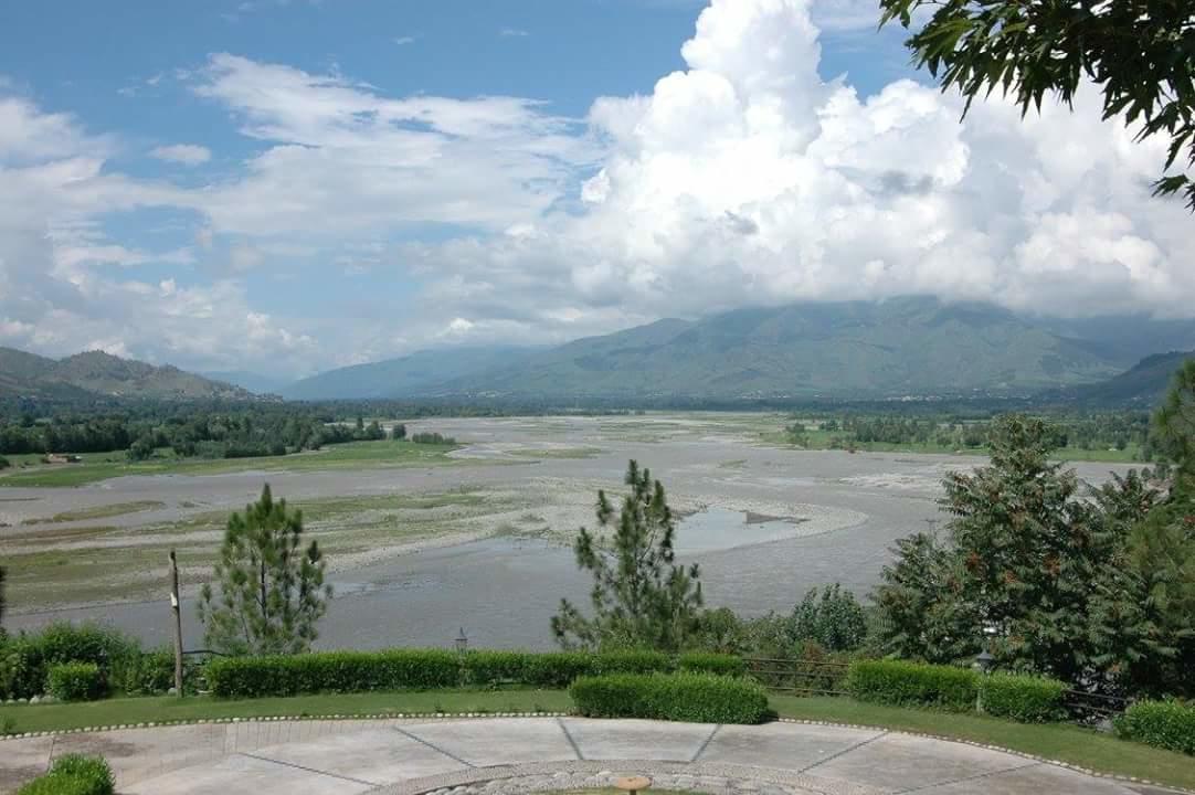 Rock City Resort Mingora Exterior foto